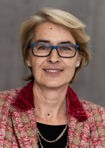 Dr. Anna Crole-Rees